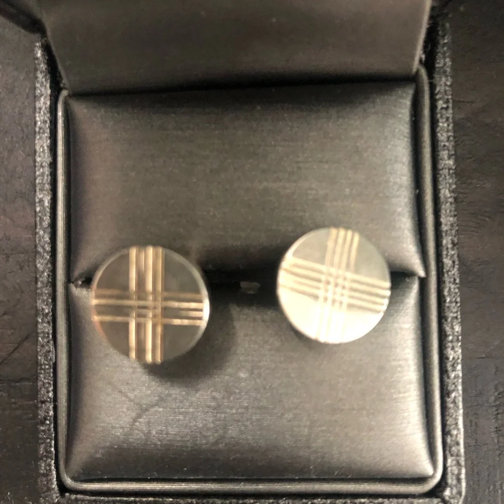 Men's Silver Round Cross-Pattern Cufflinks